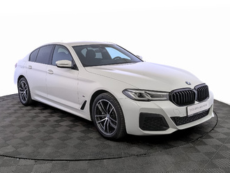 фото BMW 5 (G30/F90) 2022