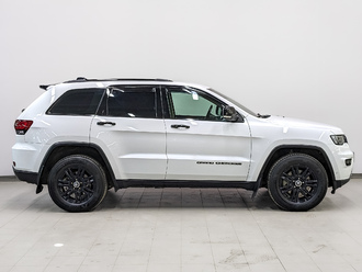 фото Jeep Grand Cherokee IV (WK2) 2021