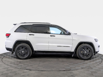 фото Jeep Grand Cherokee IV (WK2) 2021