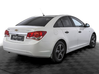фото Chevrolet Cruze (J300/J305) 2011