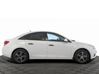 фото Chevrolet Cruze (J300/J305) 2011