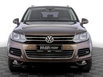 фото Volkswagen Touareg II 2012