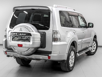 фото Mitsubishi Pajero IV 2010