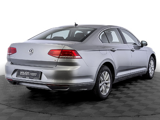 фото Volkswagen Passat B8 2017