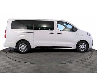 фото Peugeot Traveller 2021