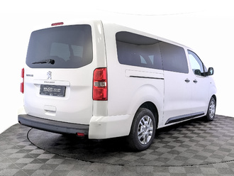 фото Peugeot Traveller 2021