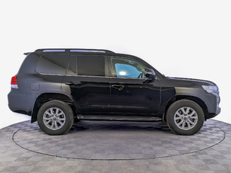 фото Toyota Land Cruiser 200 2020
