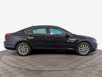 фото Volkswagen Passat B8 2021
