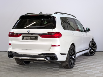 фото BMW X7 (G07) 2022