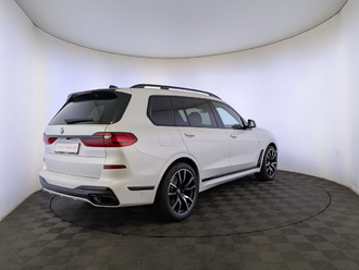 фото BMW X7 (G07) 2022