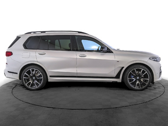 фото BMW X7 (G07) 2022