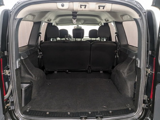 фото Lada Largus 2019