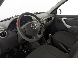 фото Lada Largus 2019