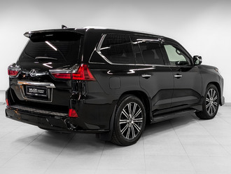 фото Lexus LX III 2021