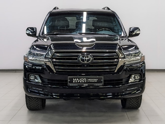 фото Toyota Land Cruiser 200 2018