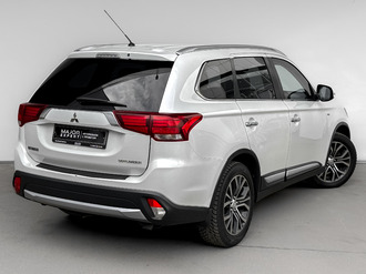 фото Mitsubishi Outlander III 2015
