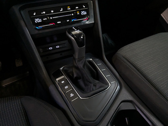 фото Volkswagen Tiguan II 2021