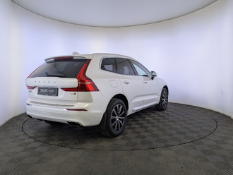 фото Volvo XC60 II 2020
