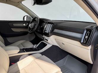 фото Volvo XC40 2021 с пробегом