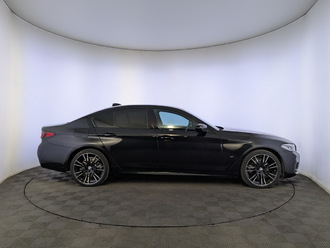 фото BMW 5 (G30/F90) 2021