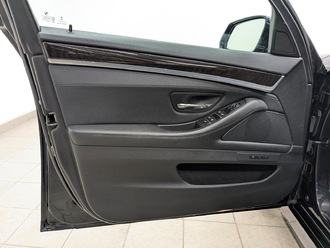 фото BMW 5 (F10/F11) 2015