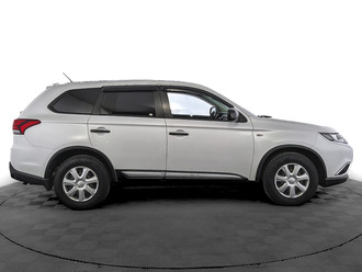фото Mitsubishi Outlander III 2015