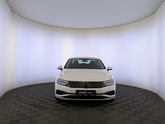 фото Volkswagen Passat B8 2021