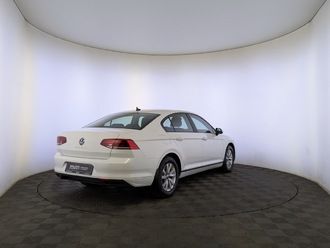 фото Volkswagen Passat B8 2021