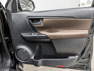фото Toyota Fortuner II 2018