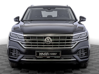 фото Volkswagen Touareg III 2018