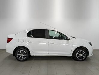 фото Renault Logan II 2017