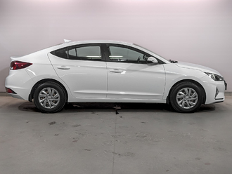 фото Hyundai Elantra VI 2019