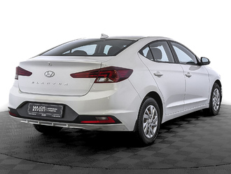 фото Hyundai Elantra VI 2020