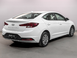 фото Hyundai Elantra VI 2019