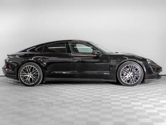 фото Porsche Taycan 2021