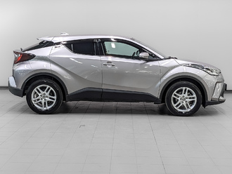 фото Toyota C-HR 2020