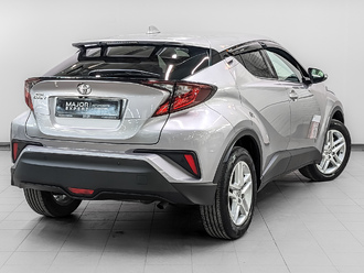 фото Toyota C-HR 2020
