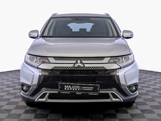 фото Mitsubishi Outlander III 2020