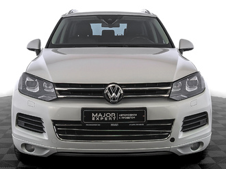 фото Volkswagen Touareg II 2013
