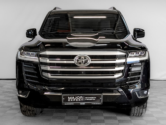 фото Toyota Land Cruiser 300 2021