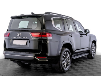 фото Toyota Land Cruiser 300 2025
