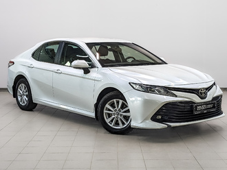 фото Toyota Camry VIII 2018