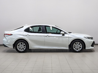 фото Toyota Camry VIII 2018