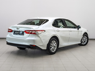 фото Toyota Camry VIII 2018