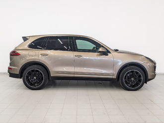 фото Porsche Cayenne II 2016