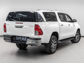 фото Toyota Hilux VIII 2017