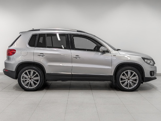 фото Volkswagen Tiguan I 2013