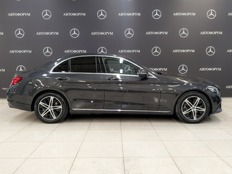 фото Mercedes-Benz C (W/S205) 2020