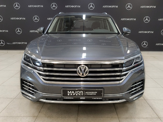 фото Volkswagen Touareg III 2018