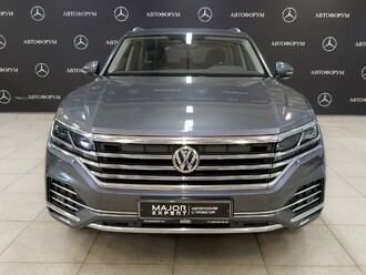 фото Volkswagen Touareg III 2018